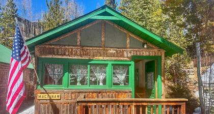1 BR w/ futon-short walk to lake
