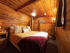 Travel cot, WiFi, bed sheets