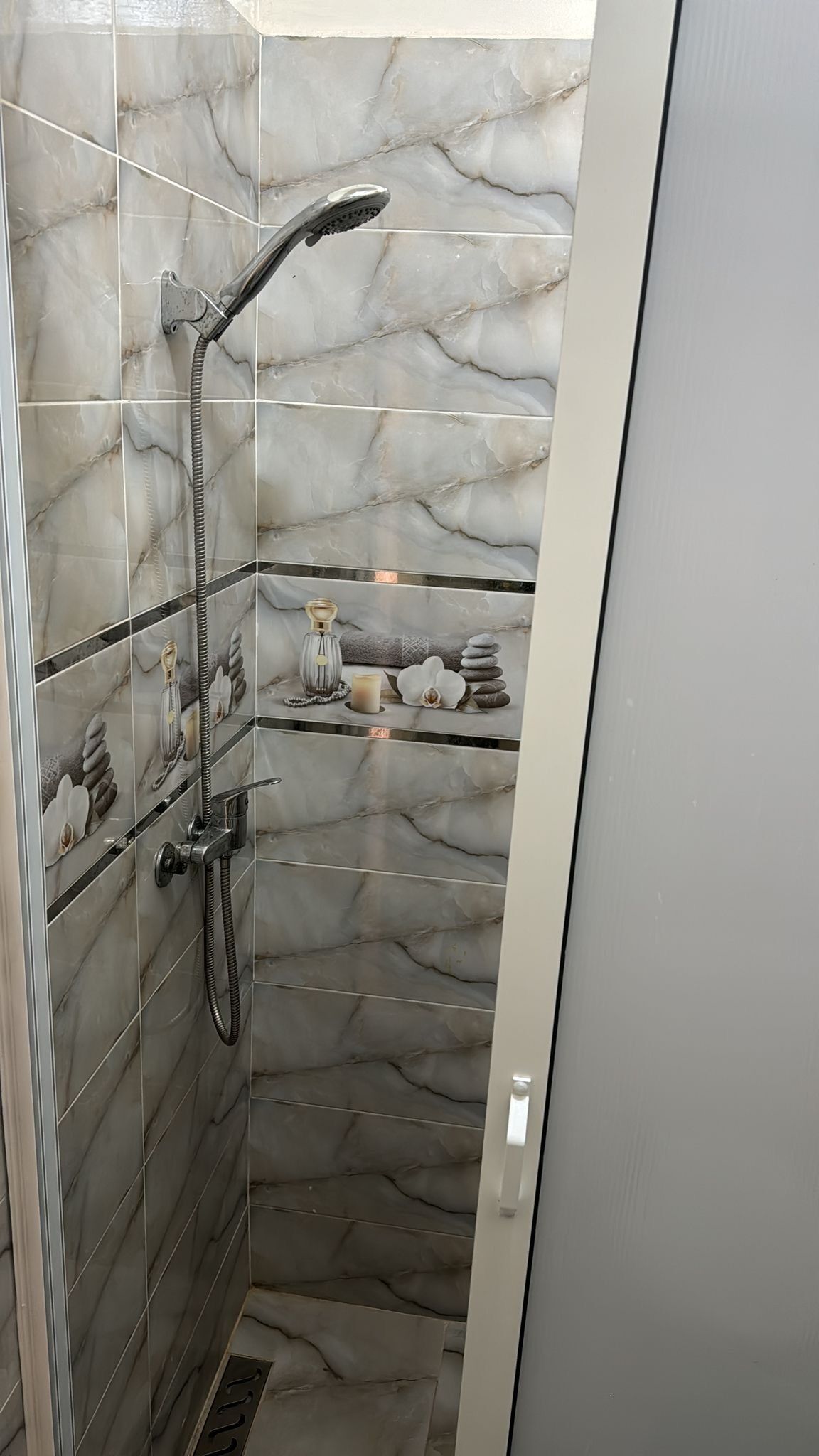 Handtücher, Seife, Toilettenpapier