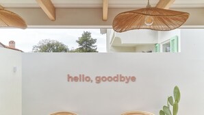 Reception - Wake Cup Stay Alaçatı (Izmir)