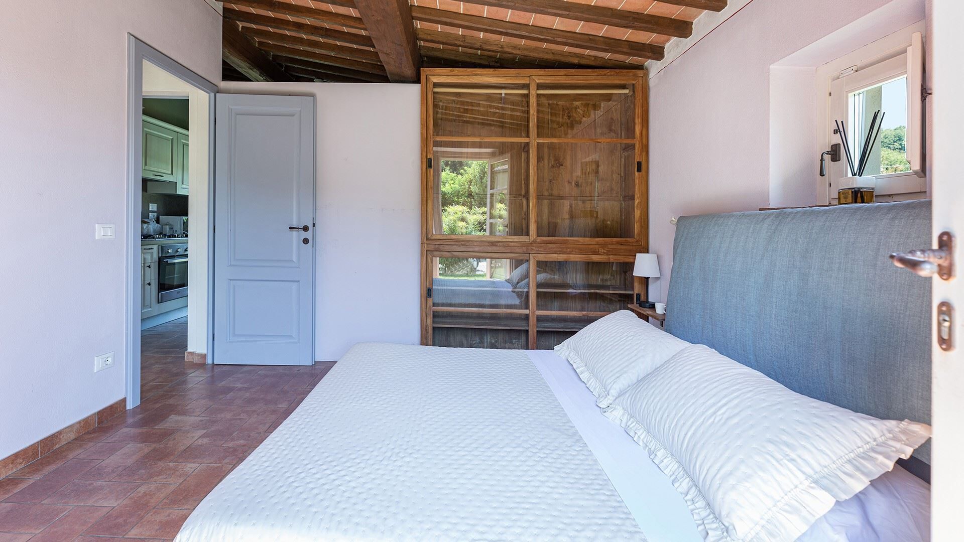 1 chambre, fer et planche à repasser, accès Internet, draps fournis