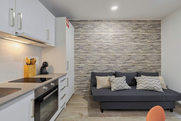 Wasserkocher mit Kaffee-/Teezubehör