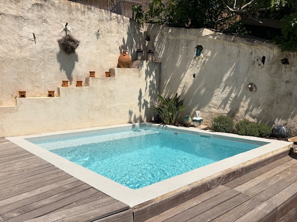 Pretty Village House With Stunning Sea View, Garden And Small Swimming Pool - Cannes