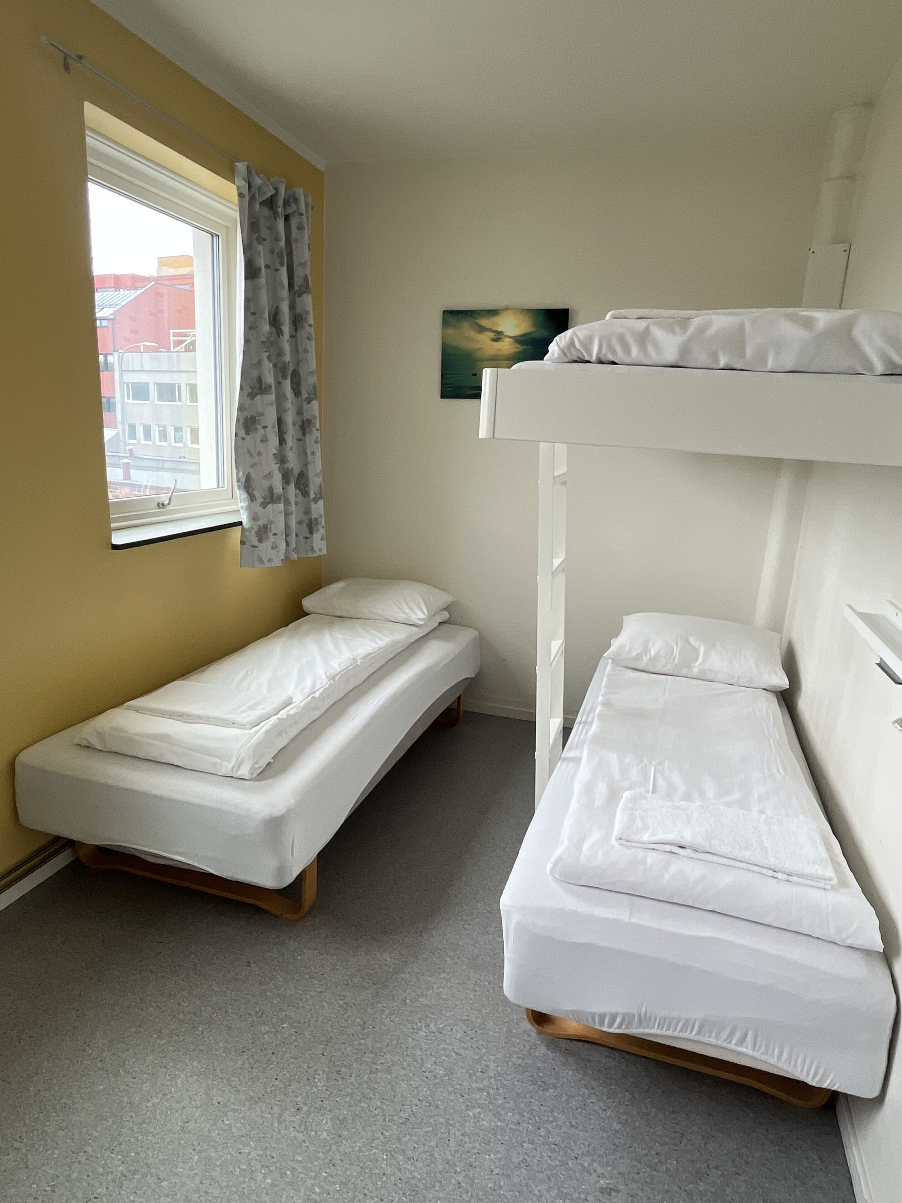 Basic Triple Room, Partial Ocean View