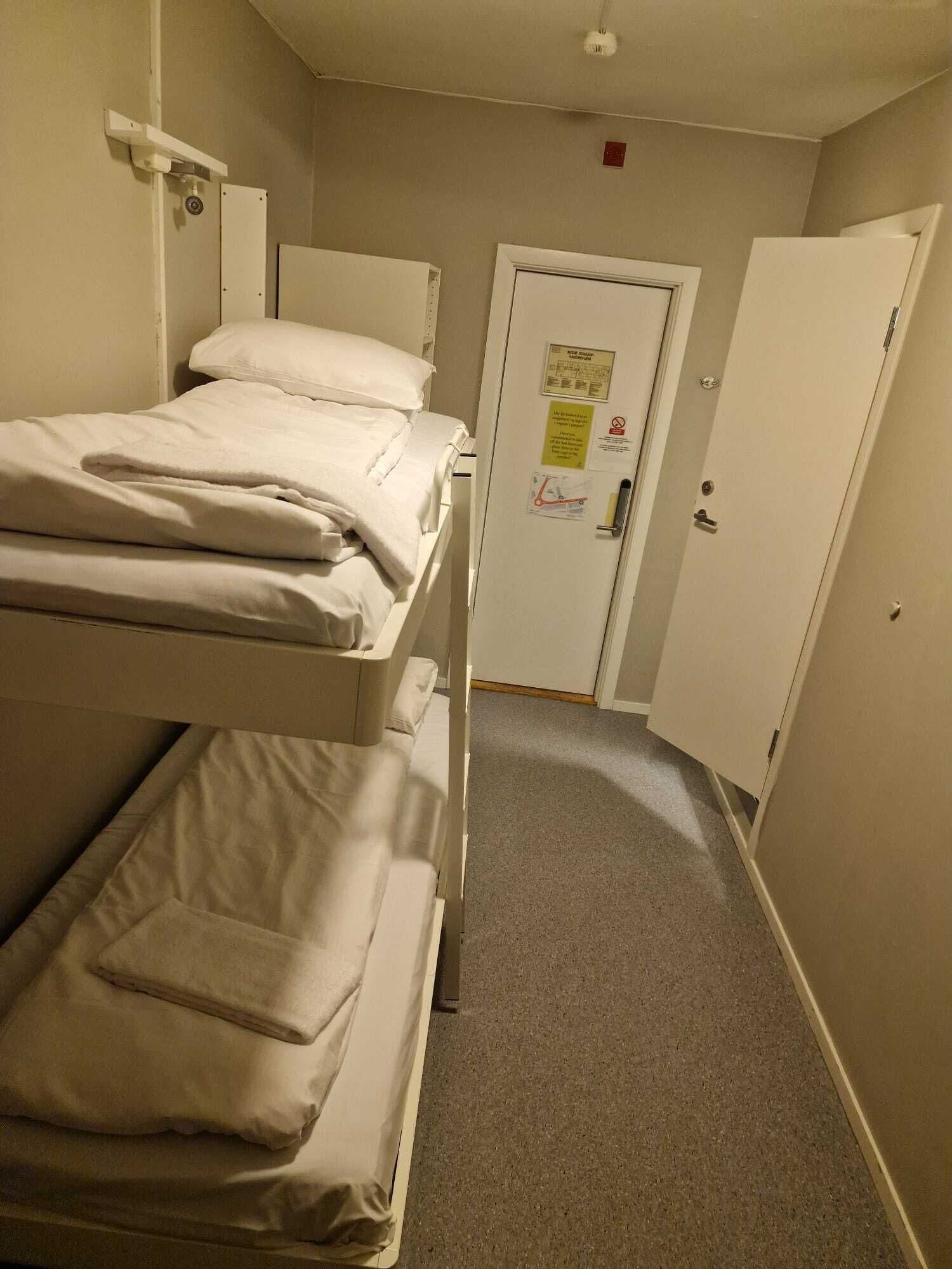 Basic Twin Room, Partial Ocean View | Desk, free WiFi, bed sheets