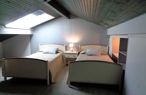 4 chambres, fer et planche Ă repasser, Wi-Fi