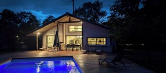 Villa on the edge of the forest, beach and golf course nearby. Ideal for families!