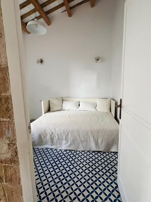 2 Schlafzimmer, Reisekinderbett, WLAN, Bettwäsche