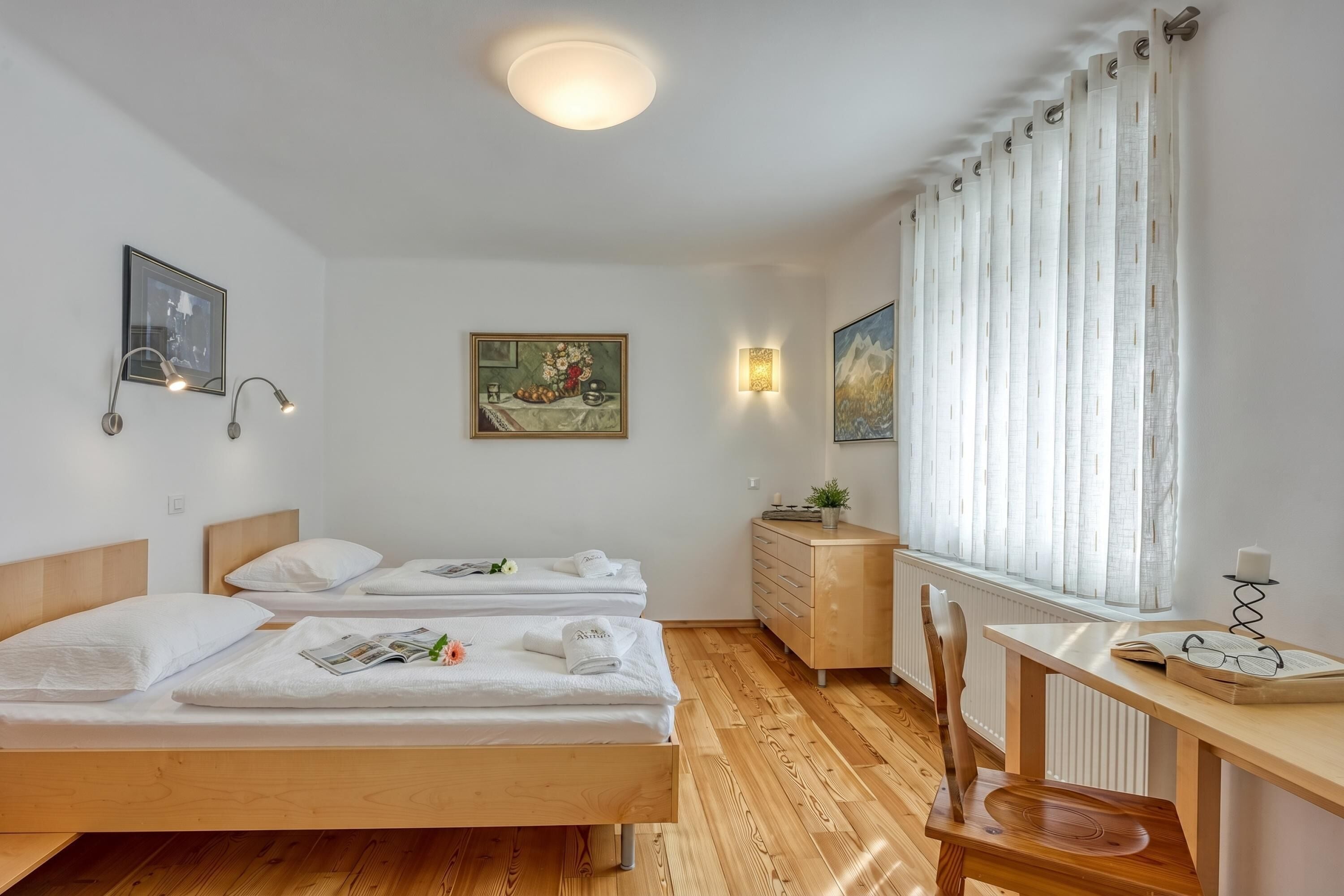 2 bedrooms, laptop workspace, free WiFi, bed sheets