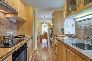 Chalet Lune de Miel, plusieurs chambres, 2 salles de bains (Alpine Chalet Planica with Sauna) | Cuisine privée