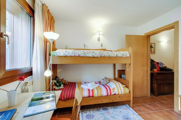 Family Apartment, 1 Bedroom (The Theo's Nest)