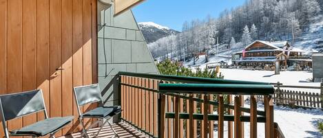 Appartement familial, plusieurs chambres (The Theo's Nest) | Terrasse/patio