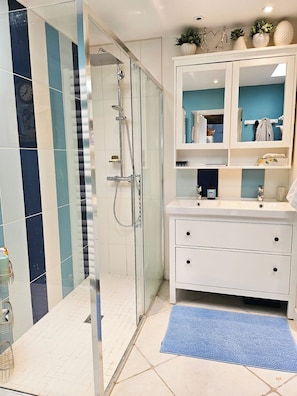 Shower, hair dryer