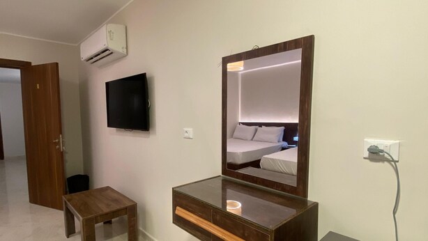 Room - Rivera (Cairo)