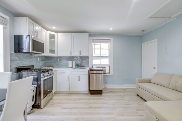 apartman (3 Bedrooms) | Privát konyha | Mikrohullámú sütő, sütő, főzőlap és mosogatógép