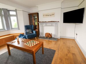 Interior - Segrwyd Uchaf (Denbigh)