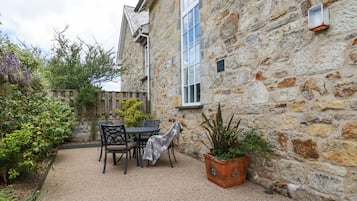 Khu ẩm thực ngoài trời