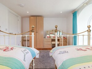 2 bedrooms, individually decorated, individually furnished, free WiFi - Trelowth Chapel (St Austell)