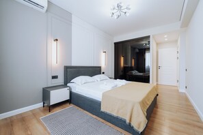 1 bedroom, desk, iron/ironing board, travel cot