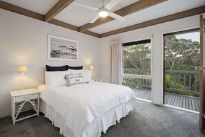 4 bedrooms, iron/ironing board, travel cot, WiFi - Maranoa (Sorrento)