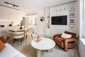 TV, stereo, offices