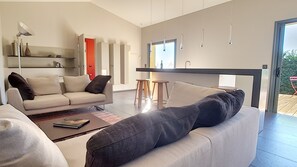 TV - Architect-designed house - Absolute peace and quiet - Private pool (Grasse)