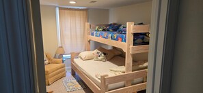 3 bedrooms, WiFi, bed sheets