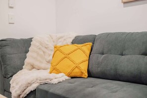 Interior - 2-BR Stay in the City - Gloucester (Christchurch)