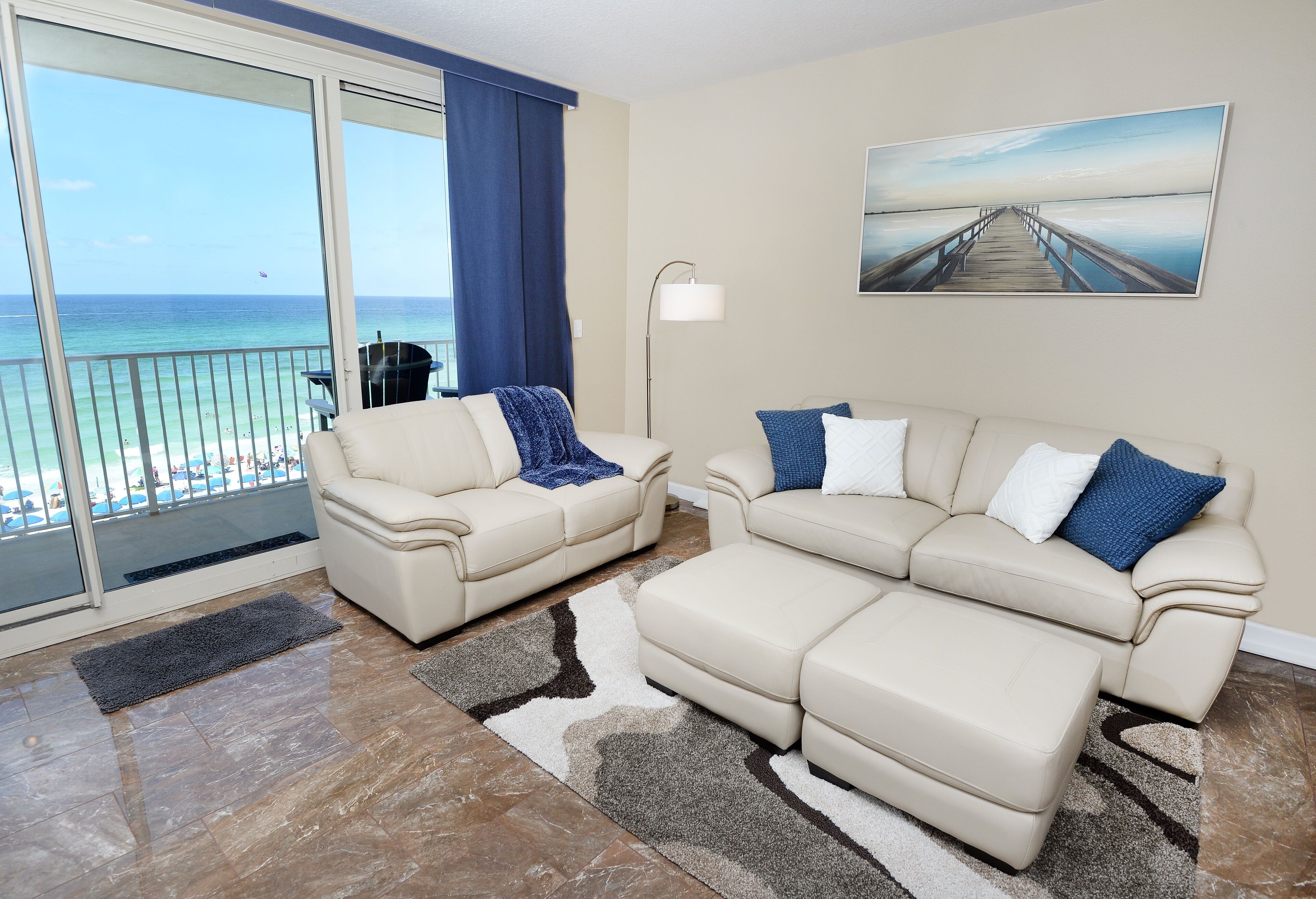 Condo, 1 Bedroom | Living area