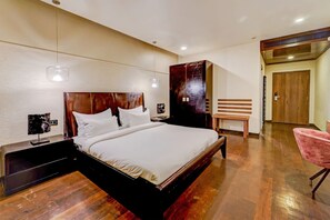 Deluxe Room | Free WiFi - RG Suites Slate (Chennai)