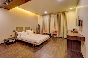 Deluxe Room | Free WiFi - RG Suites Slate (Chennai)