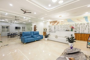 Khu tiếp khách ở sảnh
