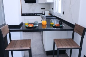 2 bedrooms - Duplex Avec Terrasse vue mer et Ville Pieds Dans l eau (Monastir)