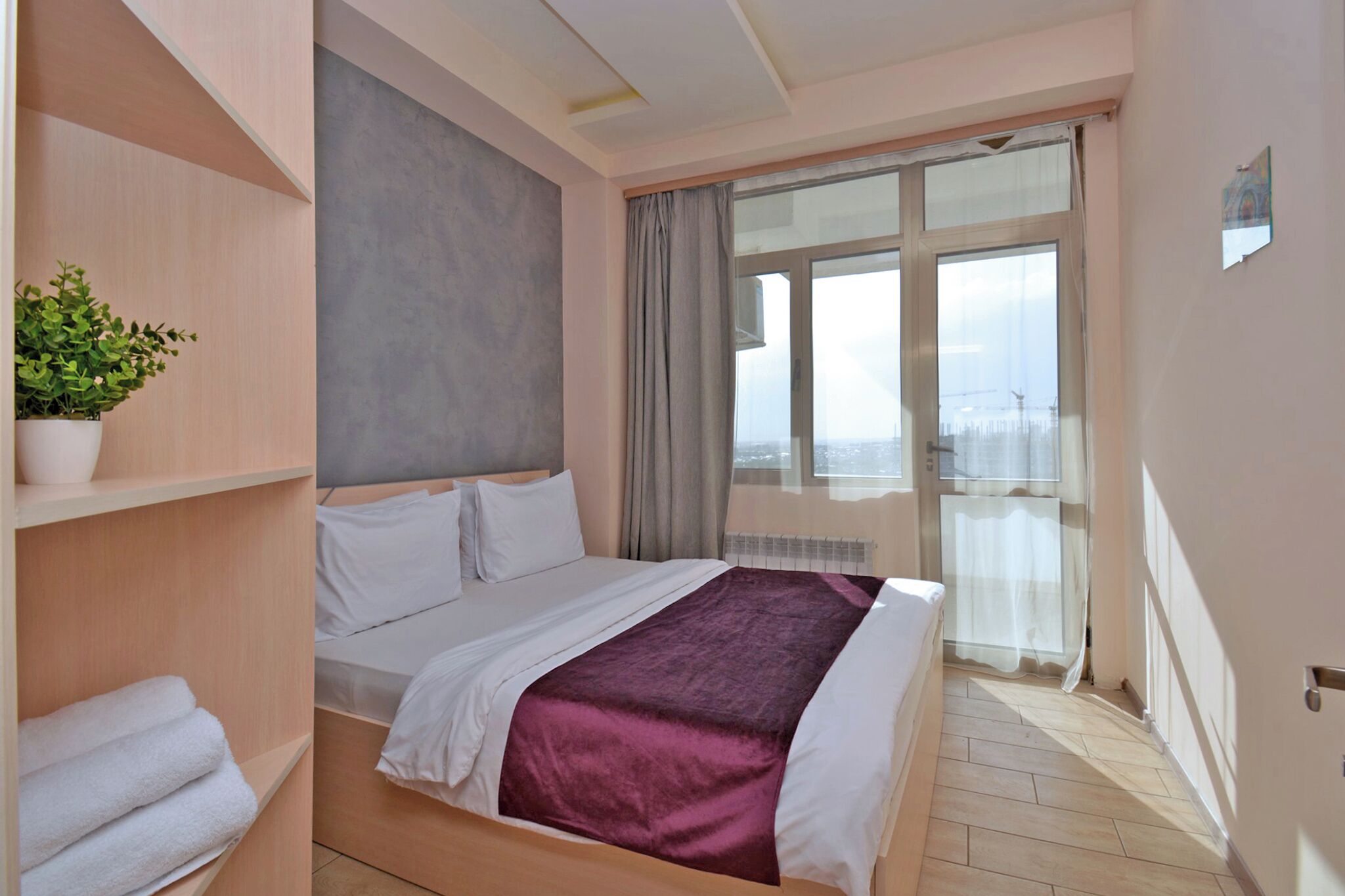 Mørklægningsgardiner, strygejern/strygebræt, gratis Wi-Fi