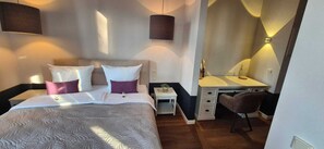 遮光窗簾/窗簾、隔音、免費 Wi-Fi