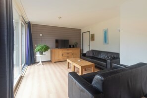 Smart TV - Detached holiday bungalow for six people (Noordwolde)