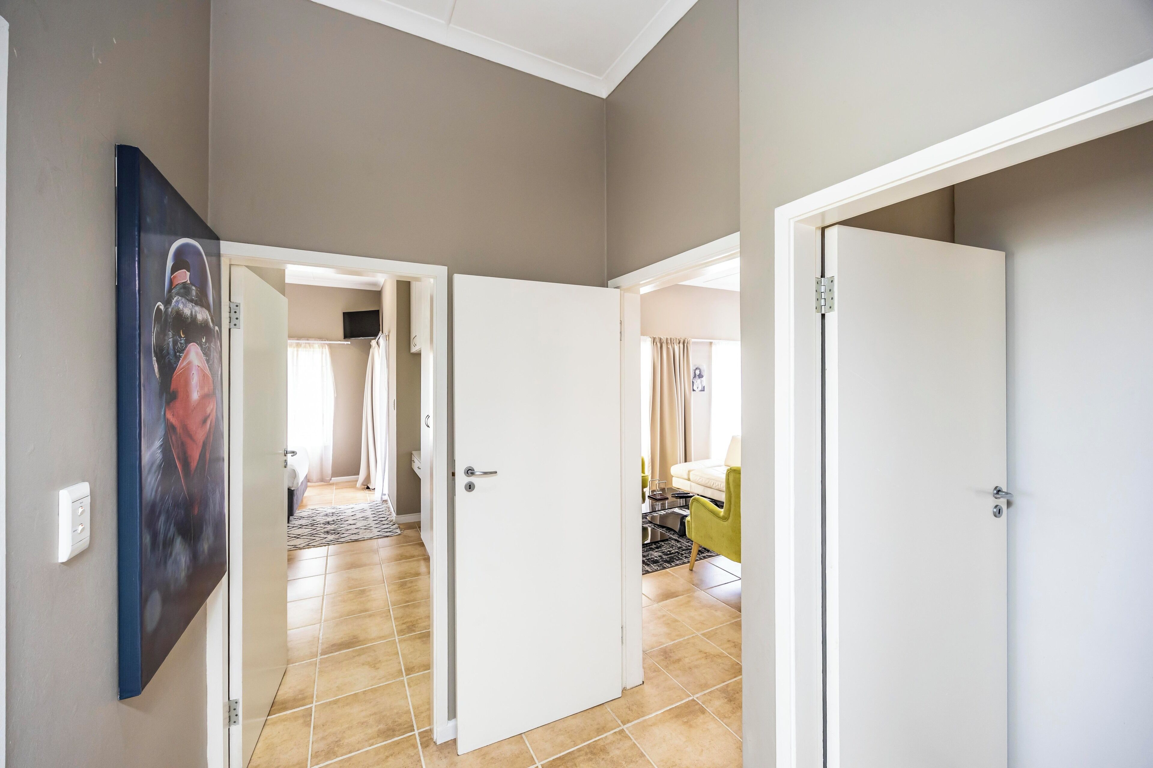 Condo superior, vista al jardín | 2 habitaciones, escritorio, tabla de planchar con plancha y wifi gratis 