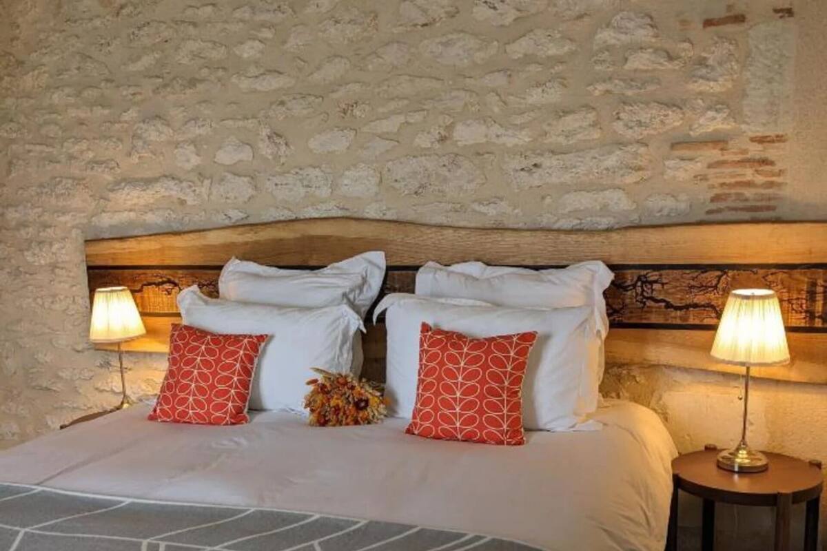 Double Room, Patio, Pool View | Iron/ironing board, free WiFi