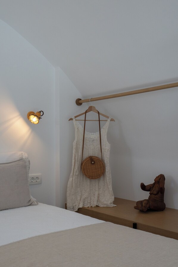 2 quartos, ferros/tábuas de passar roupa, Wi-Fi, roupa de cama