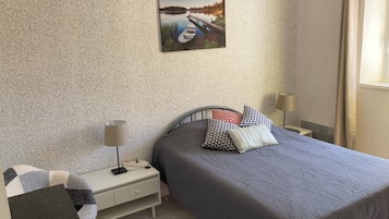 1 habitación y ropa de cama