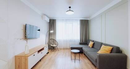 Central 2-Bed Apt • Pushkin St • Near SunCity