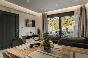 Dining room - Lumior Villas Lux essence by 'elite' (Zakynthos)