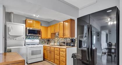 Next to Beach and Waterpark with Free Parking!