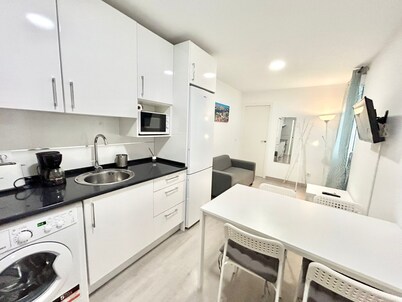 Metro Avenida de América 09