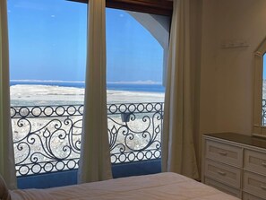 5 soverom, strykejern/-brett, wi-fi og sengetøy