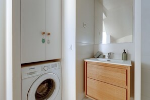 Appartement Ville, 1 lit double et 1 canapé-lit, non-fumeurs | Salle de bain