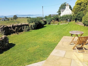 Outdoor dining - 2 Guests - Bbq & Patio - Sea Views (Strathcarron)