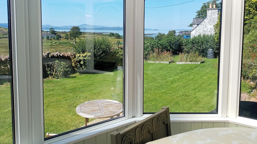 2 Guests - Bbq & Patio - Sea Views