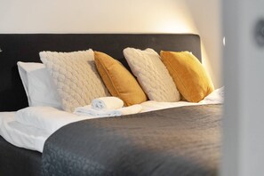 1 bedroom, desk, iron/ironing board, travel crib - Superior Queen Room in Tammela Soccer Stadium! (Tampere)