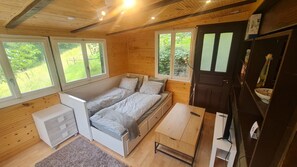 1 bedroom, iron/ironing board, WiFi
